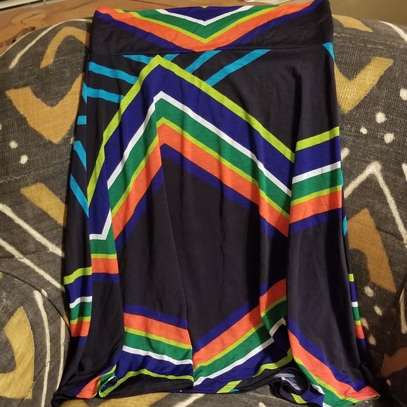 Lularoe skirt